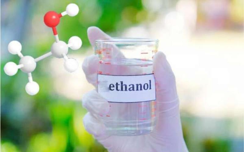 Phân tử ethanol và nước tạo liên kết hydro thể hiện tính tan vô hạn